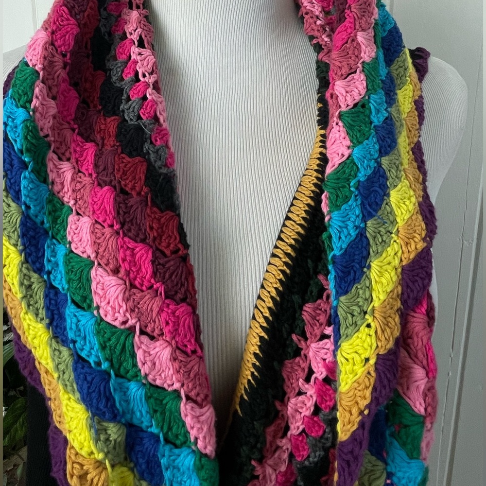 Double Zero Multicolored Crocheted Vest - image 8